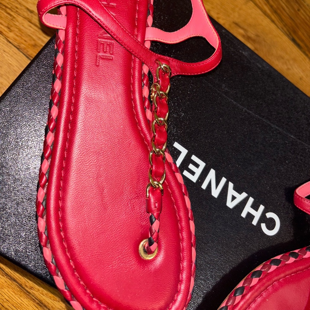 CHANEL Pink and Red Leather Chain-Accent Sandals